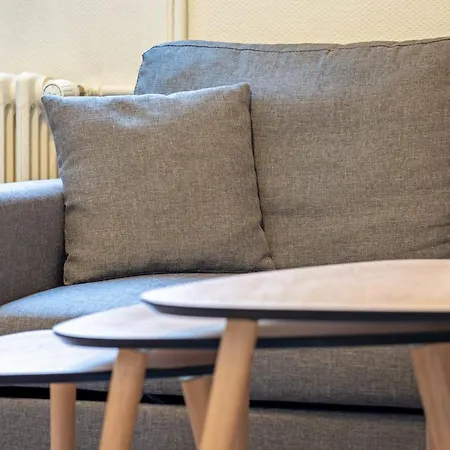 Διαμέρισμα Gary Joli F2 Au Pied De La Gare De *