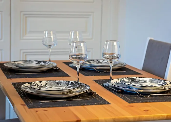 Gary Joli F2 Au Pied De La Gare De * Rouen